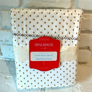 OpalHouse White Twin Sheets With Gold Small Diamonds.